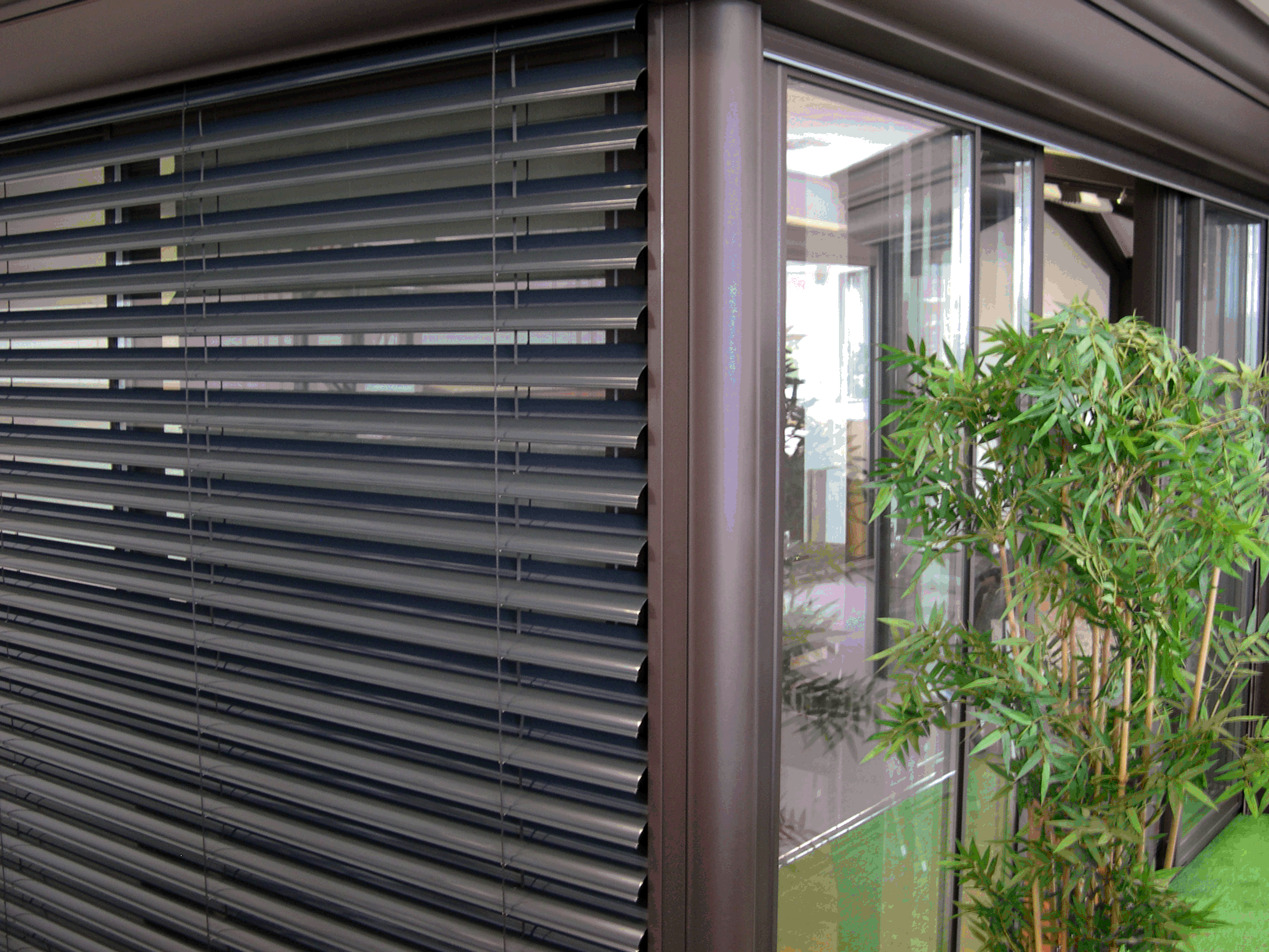 photo Installation de dispositifs pare-soleil